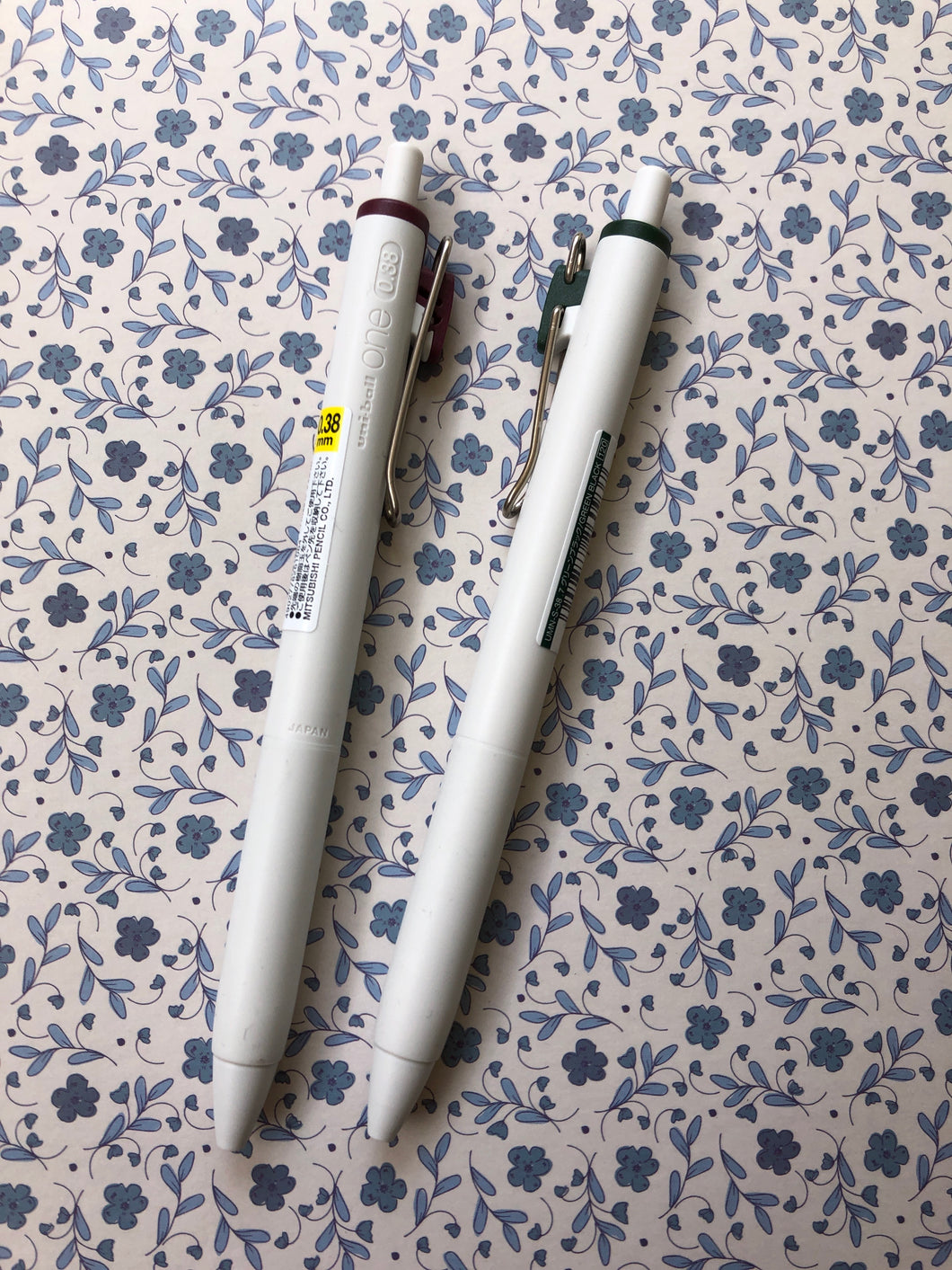 Uniball ONE pen 0.38mm
