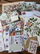 Load image into Gallery viewer, Floral snail mail kit

