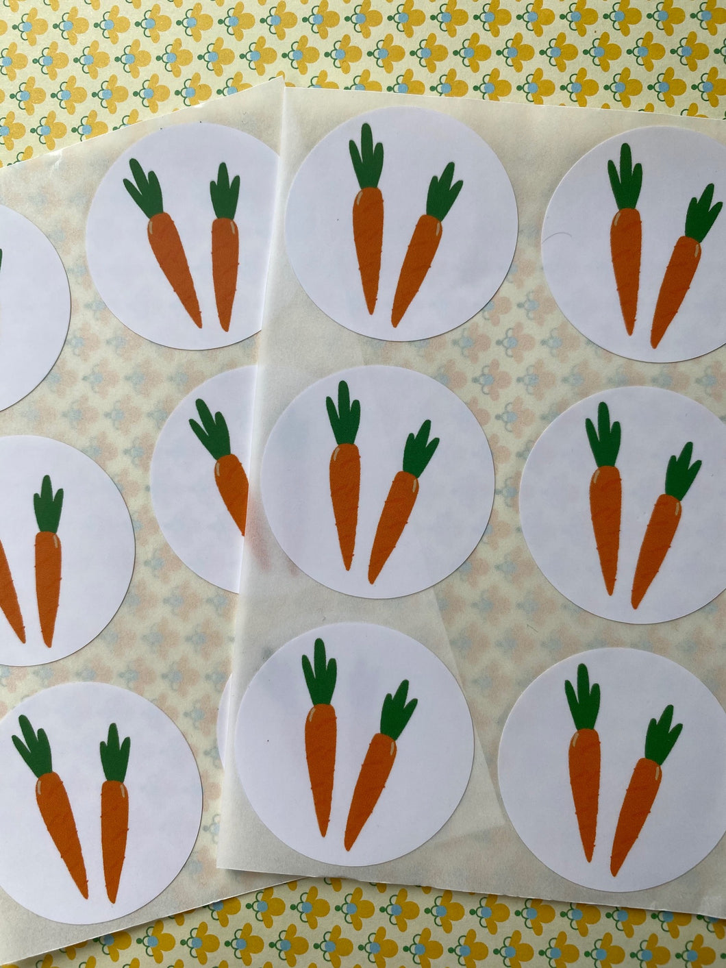 Carrot round stickers